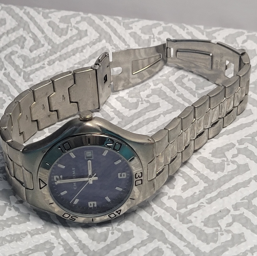 CHROME Watch - Picture 11 of 13